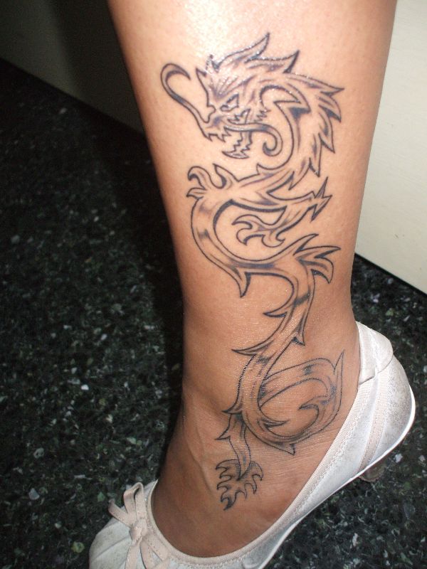 Ana - Dragon tattoo photo