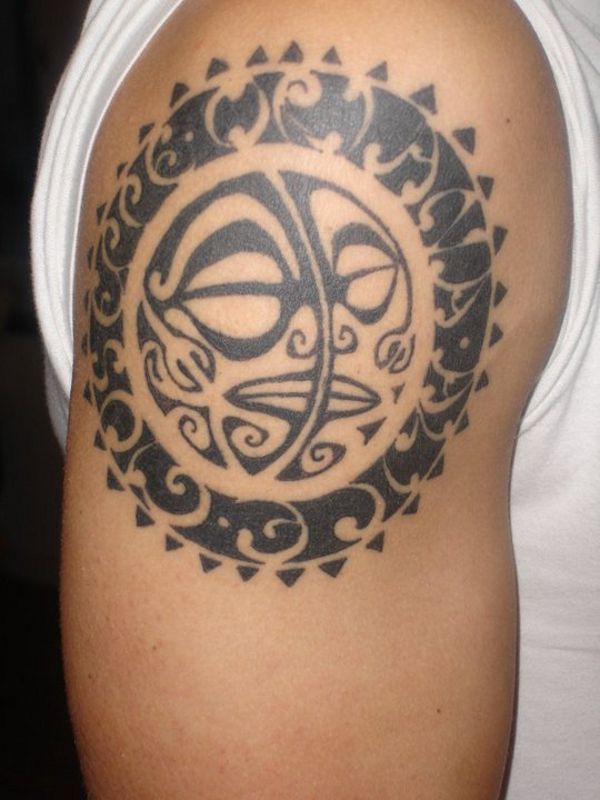 Giangi - Sun-moon tattoo