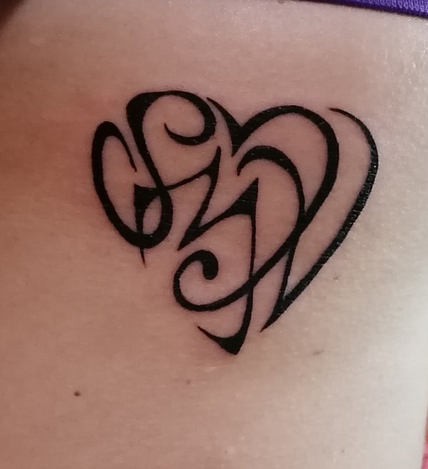 Iolanda - S+M+V+I heart tattoo