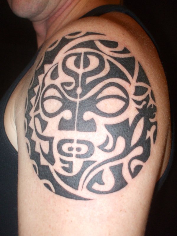 Ken - Maori sun-moon tattoo