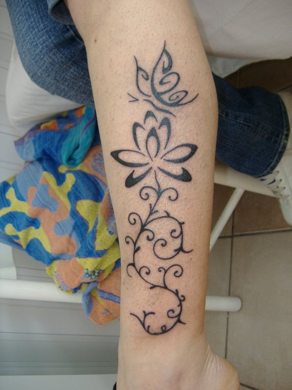 Ladybrain - Lotus and butterfly tattoo photo