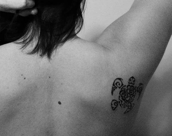 Martina - Flowers turtle tattoo photo