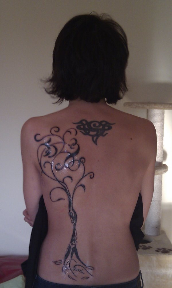 Maša - Family tree tattoo photo