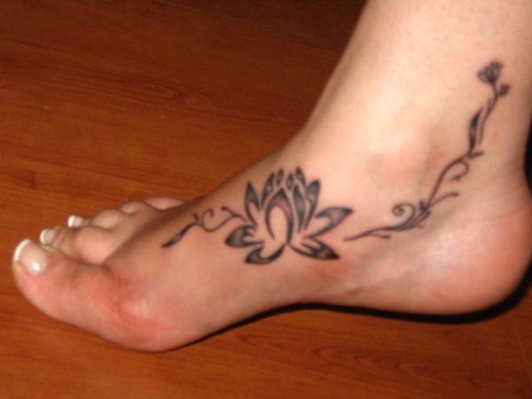 Susy - Lotus flower tattoo