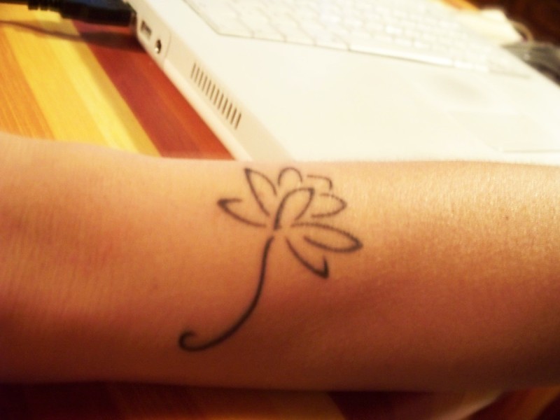 Vera - lotus tattoo